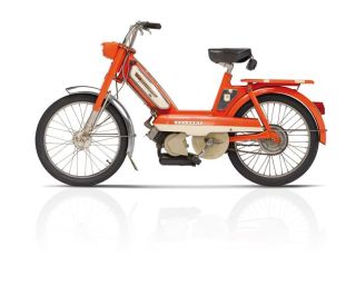 Since its debut in 1971, the Peugeot 103 has evolved into a French icon, symbolizing freedom and style. Originally designed for utility, this moped has transformed into a lifestyle icon, making Cycles Peugeot a leading French manufacturer and the second-largest worldwide moped producer by the '70s.
After several models, the 103 struck the perfect balance, emerging as the most manufactured 49.9 cm³ two-stroke engine two-wheeler globally, a status it still holds today. 🇫🇷
#Peugeot103Legacy #FrenchIcon